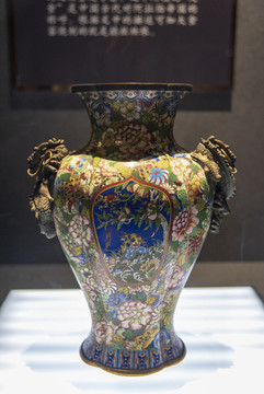景泰藍(lán)花瓶