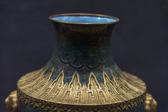 藍(lán)綠釉鑲金雙環(huán)尊