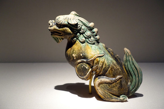 明代黃綠琉璃走獸獅子