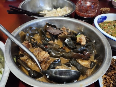 豬腳燉海帶