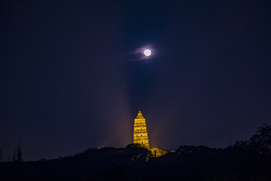 蘇州虎丘塔月夜
