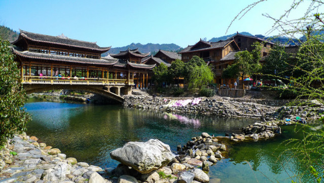 苗族村寨