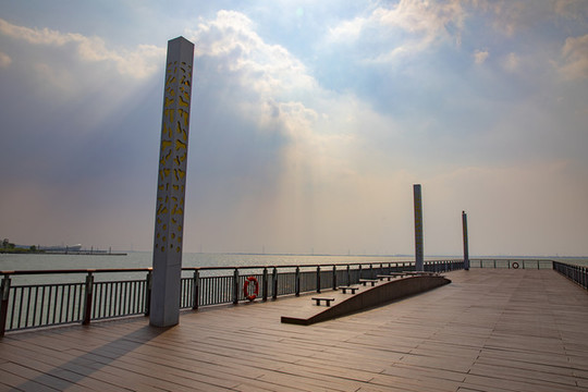 東太湖棧橋