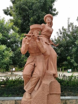 少數(shù)民族舞蹈主題雕塑