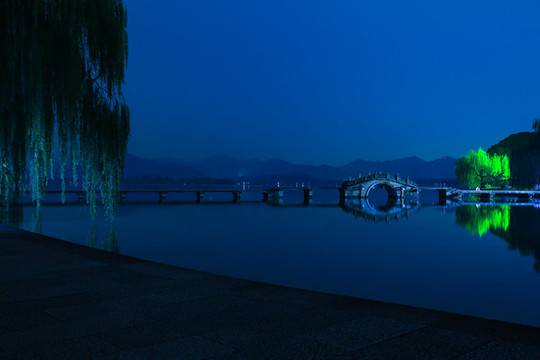 夜西湖