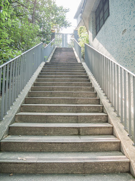 山坡臺(tái)階