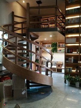 樓梯書柜