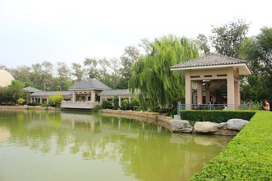 周鄧紀(jì)念館