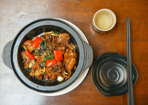 雞肉煲