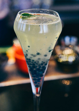 夜幕下的雞尾酒