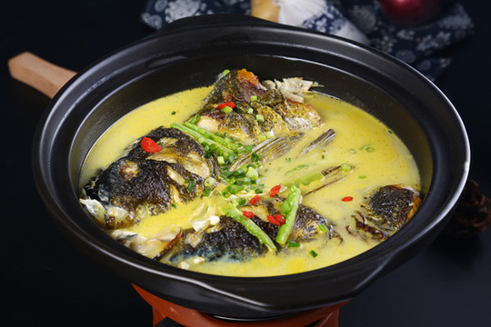 魚頭燉苦瓜