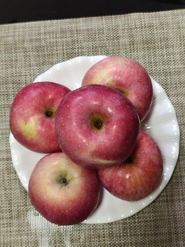 紅蘋(píng)果