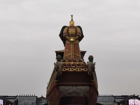 漢武帝雕像