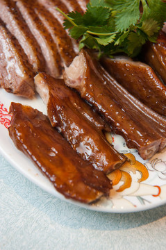 鹵鴨肉