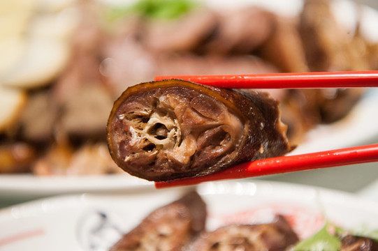 鹵鴨肉
