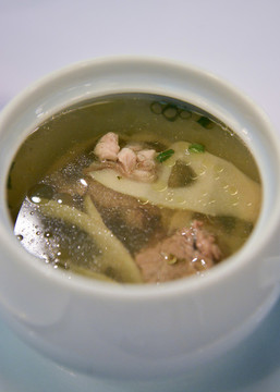 竹筍排骨湯