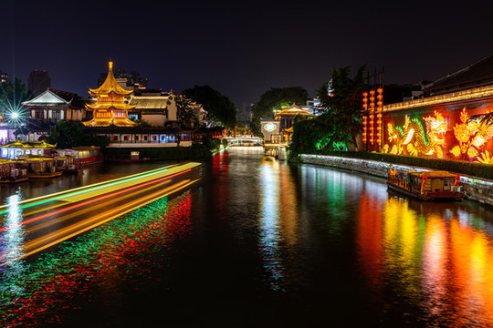 南京夫子廟秦淮河風光帶