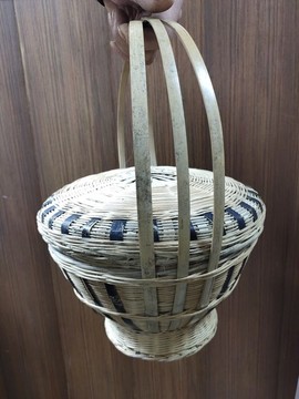 手提竹籃