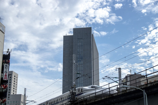 藍天白云火車