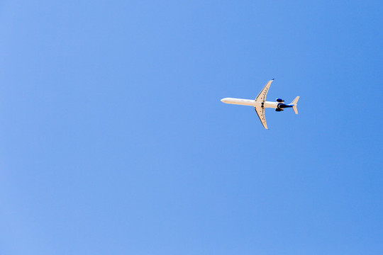 小型飛機(jī)