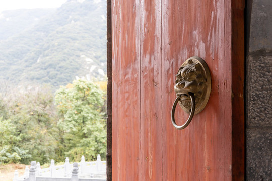 獅首門環(huán)
