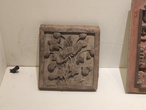 雕花板