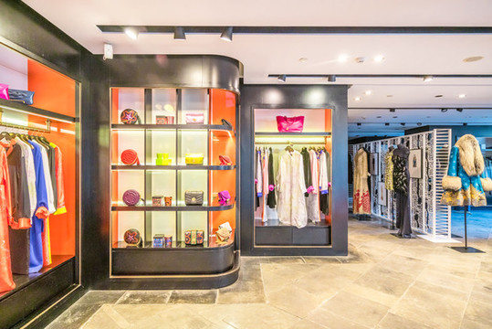 高檔女裝店