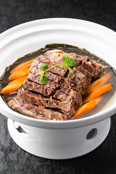 荷葉蒸肉