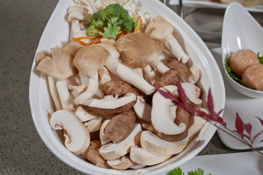 火鍋食材菌菇