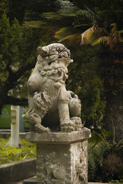 雙角貔貅石雕