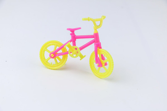 玩具自行車