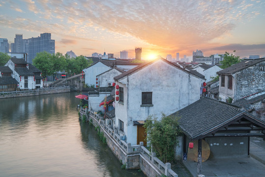 中國無錫南長街和古運河風光