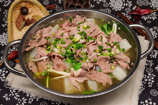 清湯牛肉牛雜湯鍋