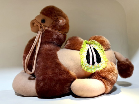 駱駝布偶