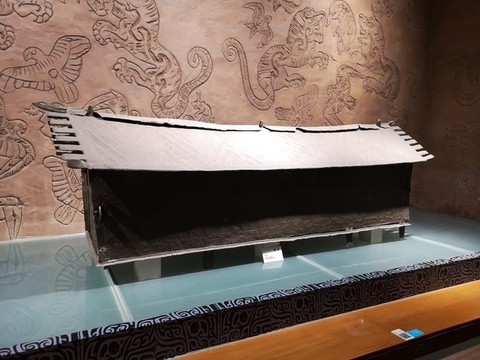 銅棺