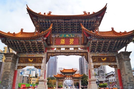 昆明金馬碧雞廣場(chǎng)