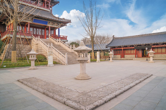 中國泰州望海樓和公園風(fēng)光