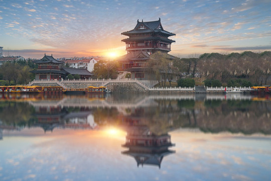 中國泰州古鎮(zhèn)建筑群公園和夜景