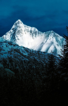 川西稻城亞丁雪山