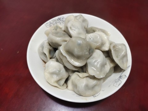 一碗餃子