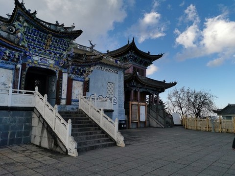 雞足山金頂寺