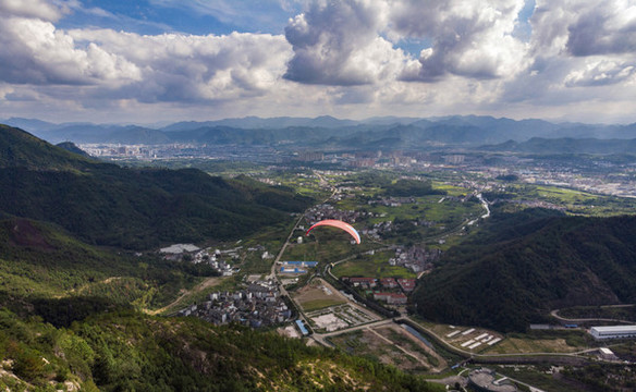 空中滑翔