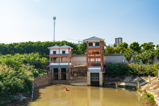 河道水閘