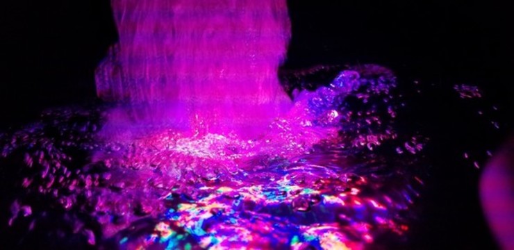 水流光影