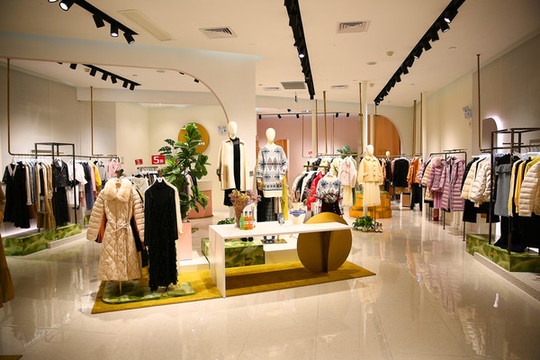 高檔女裝專賣(mài)店