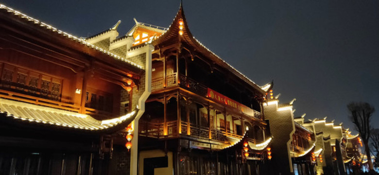 古城夜景