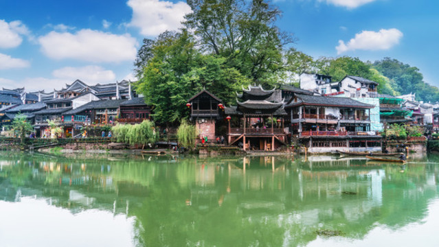 湘西鳳凰古城沱江風(fēng)景