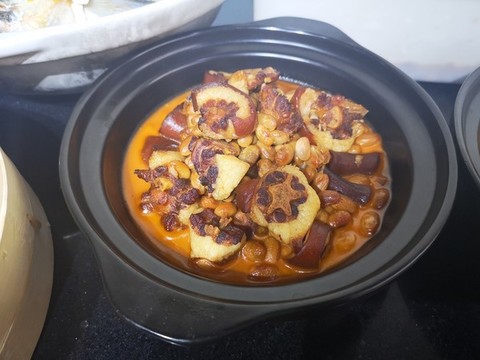 黃豆燉豬尾