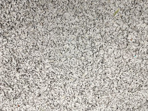灰色塑膠