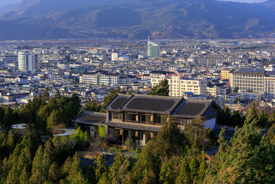 俯瞰麗江新城建筑群